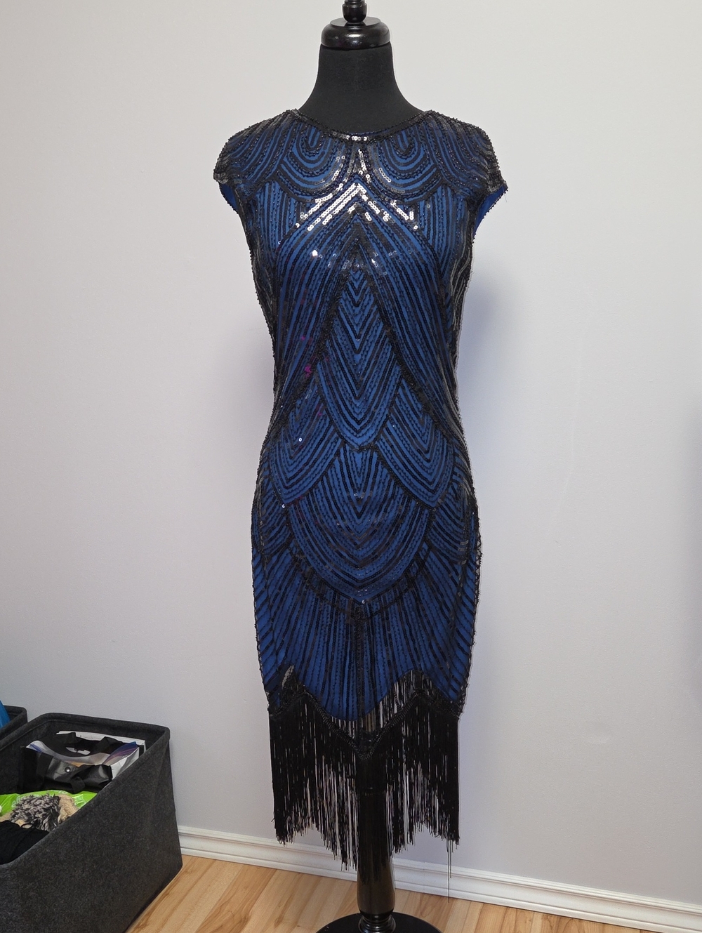 Blue and black deco sequin dress with accessories